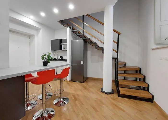 Palazzo Antico - Loft Moderno - Fontana Di Trevi * רומא